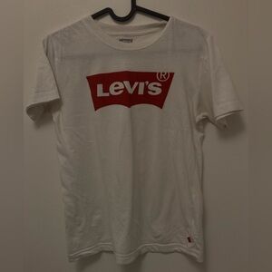 cotton levis logo tee